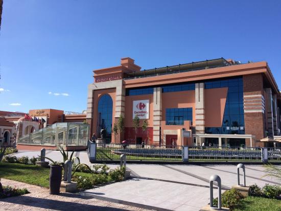 Centro Commerciale Menara Mall